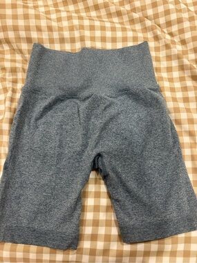 Kids High-Waist Gray Seamless Bike Shorts